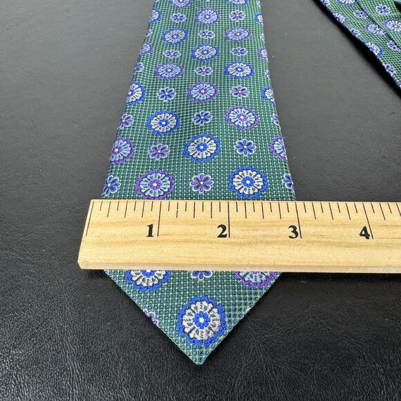 Jos. A. Bank Reserve Collection NEW Green 100% Silk Neck Tie - Picture 5 of 5